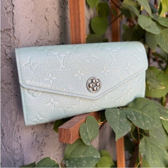 Louis Vuitton Empreinte Monogram Flower Pearly Lagoon Turquoise Sarah Wallet - Picture 1 of 16